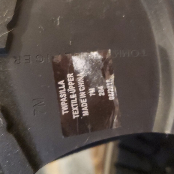 Tommy Hilfiger Pasilla Booties - Picture 9 of 12